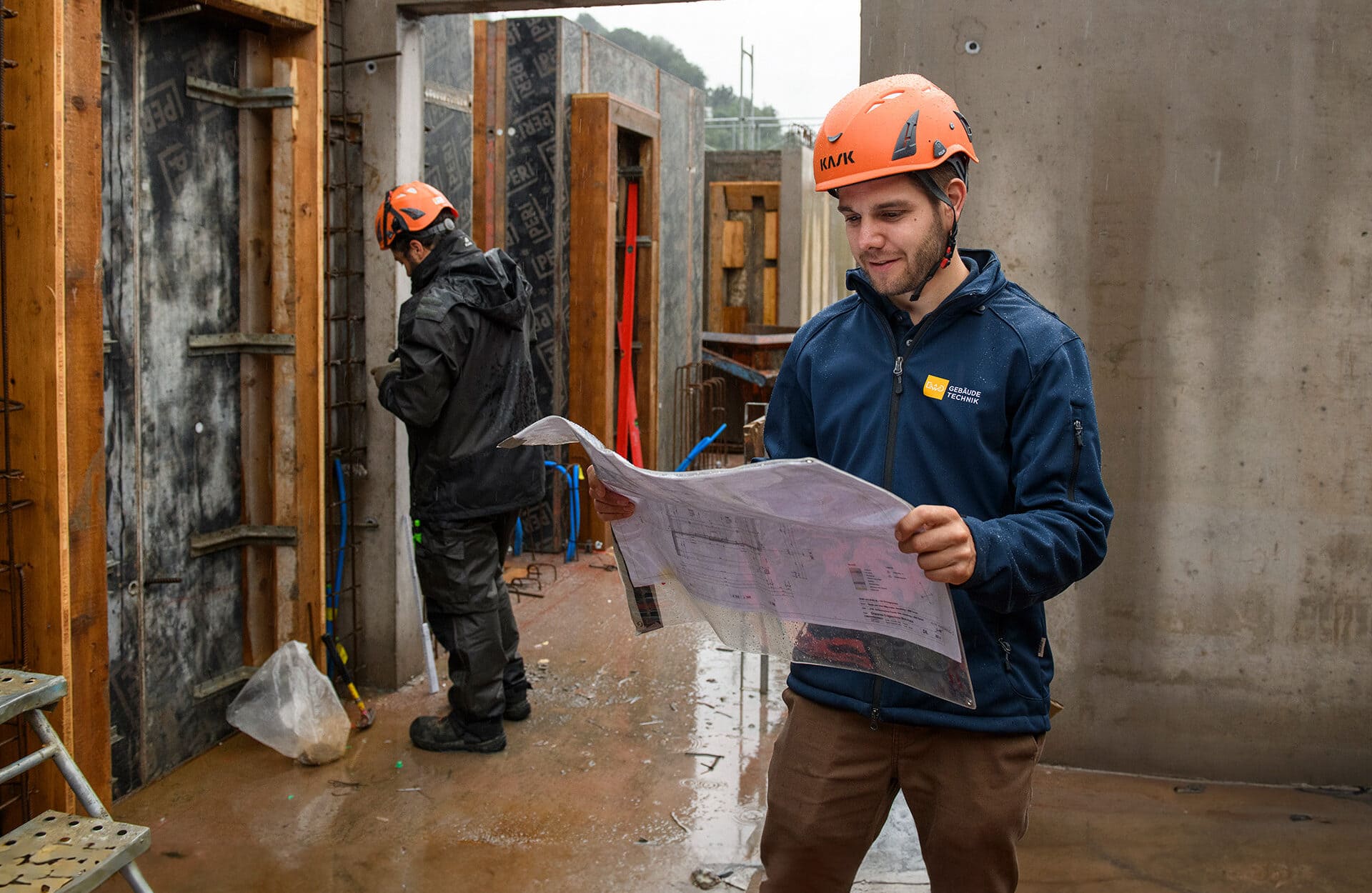 background_elektroinstallation-1920x1250